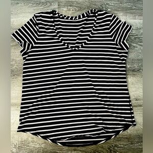 Lululemon Black/white stripes tshirt size 12